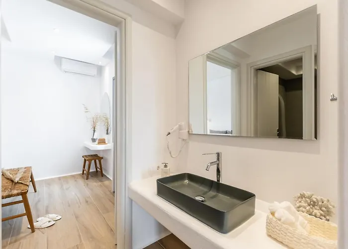 Naxos Anamnisi 4* Pláka