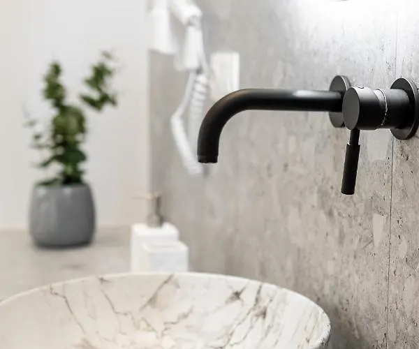 Ξενοδοχείο με διαμερίσματα Naxos Anamnisi 4*